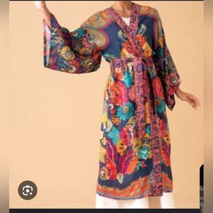 Powder Vintage Floral Kimono Gown in Ink One Size